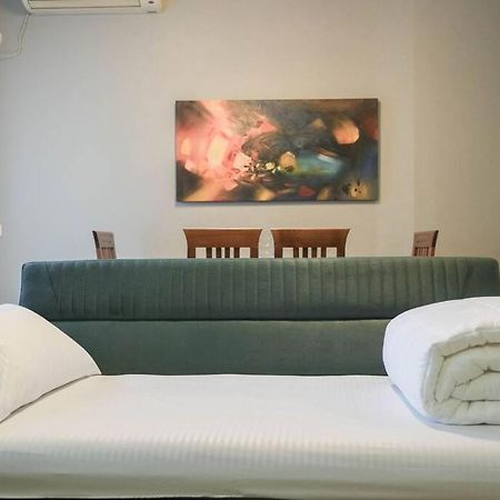 Staycation, City Center Apartment With Balcony Tirana Exterior foto